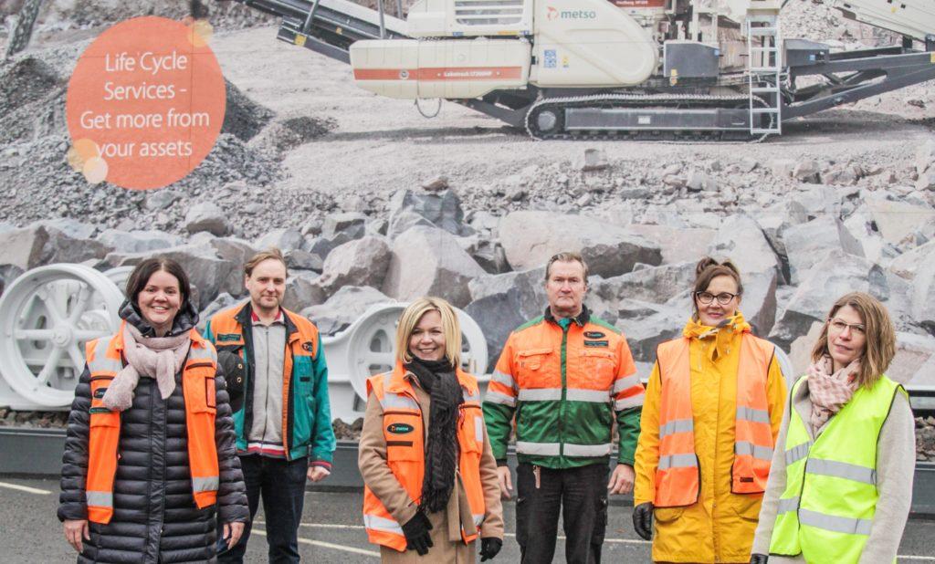 Kuvassa Riina Ainasvuori, Tuukka Hakala, Heidi Lehtonen, Aki Järvinen, Helena Nieminen ja Minna Arvaja